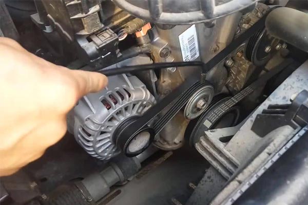 肃州转速传感器的工作原理是什么？
