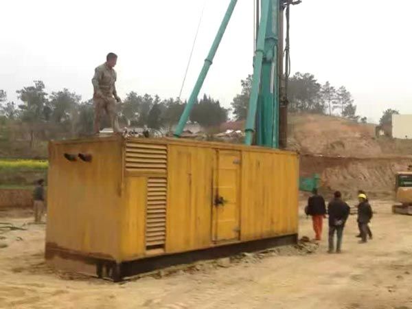肃州如何判断水冷式机油散热器密封件是否需要更换？